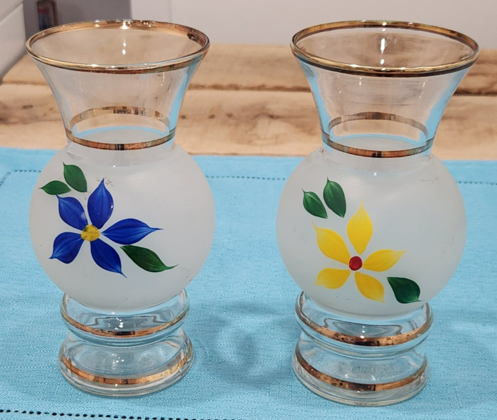 Bartlett Collins Set of 2 Frosted Handpainted Bud Vases W/ Gold Trim Vintage